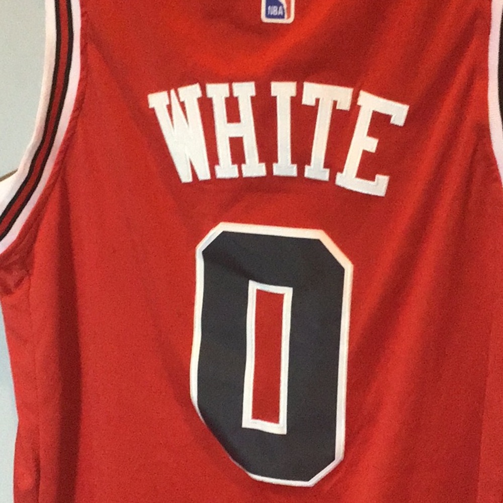 Chicago Bulls Coby White NBA Jersey - Picture 6 of 7